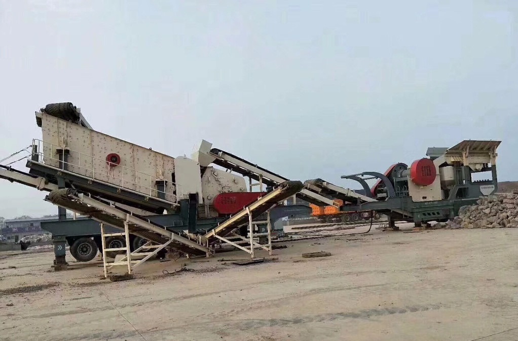 綠色環(huán)保移動破碎機設(shè)備